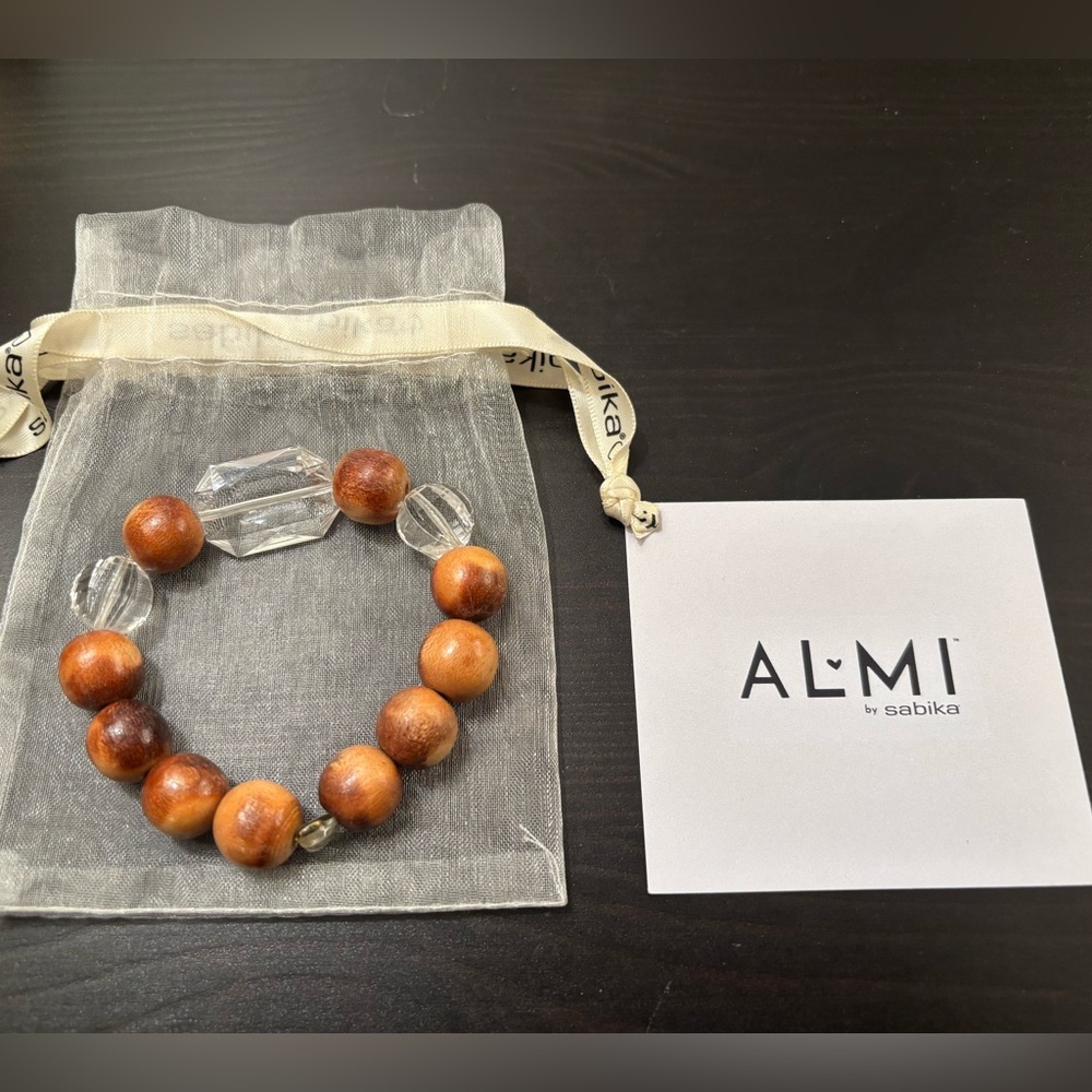 Sabika AlMi Carved Wood and Lucite Stretch Bracelet NEW